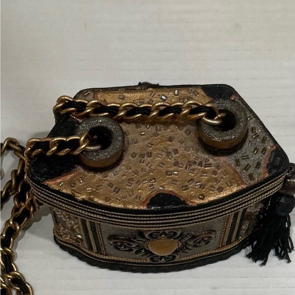 Vintage Mary Frances Handcrafted Box Minaudiere Black Gold Beaded Chain Tassel - Picture 2 of 16